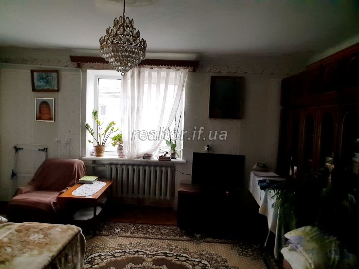 Budynok_v_tsentralnii_chastyni_mista_Prodazh_abo_obmin_19067_2_1607422724.jpg