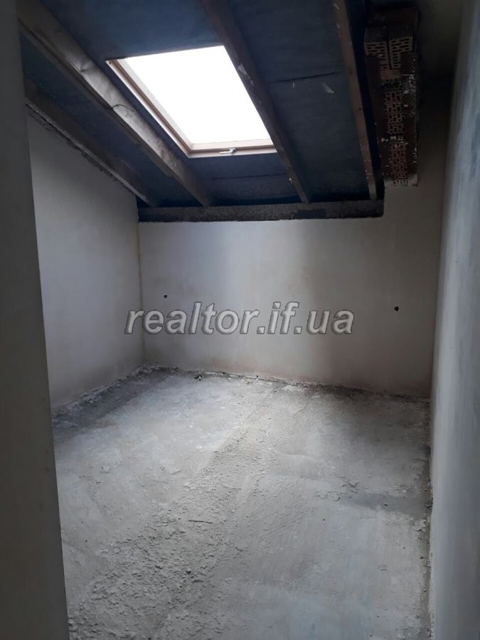 Dvorivneva_kvartyra_na_Kaskadi_iz_chornovym_remontom_vid_budivelnoyi_kompaniyi_Melnyk_13853_8_1505217355.jpg