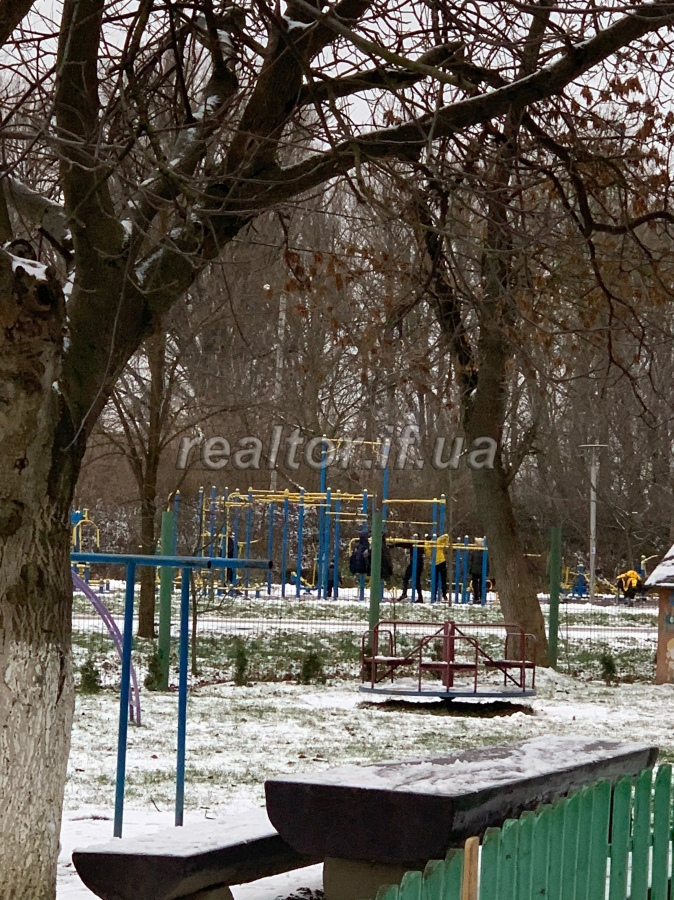 Dvorivneva_kvartyra_z_suchasnym_remontom_v_novomu_budynku_v_mikroraioni_Pasichna_10815_2_1607955660.jpg