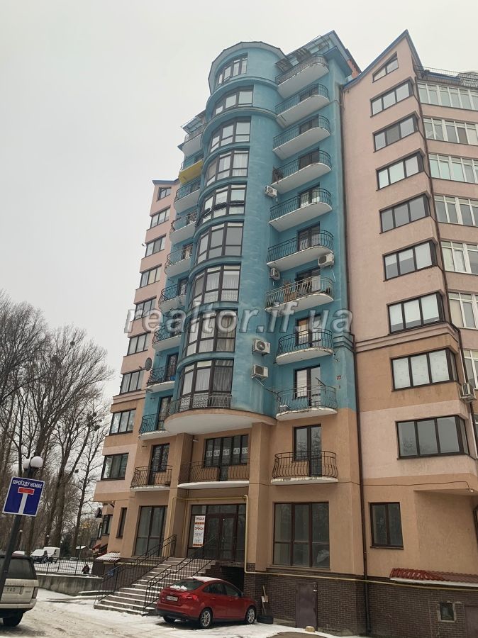 Двухуровневая квартира с современным ремонтом в новом доме в микрорайоне Пасечная