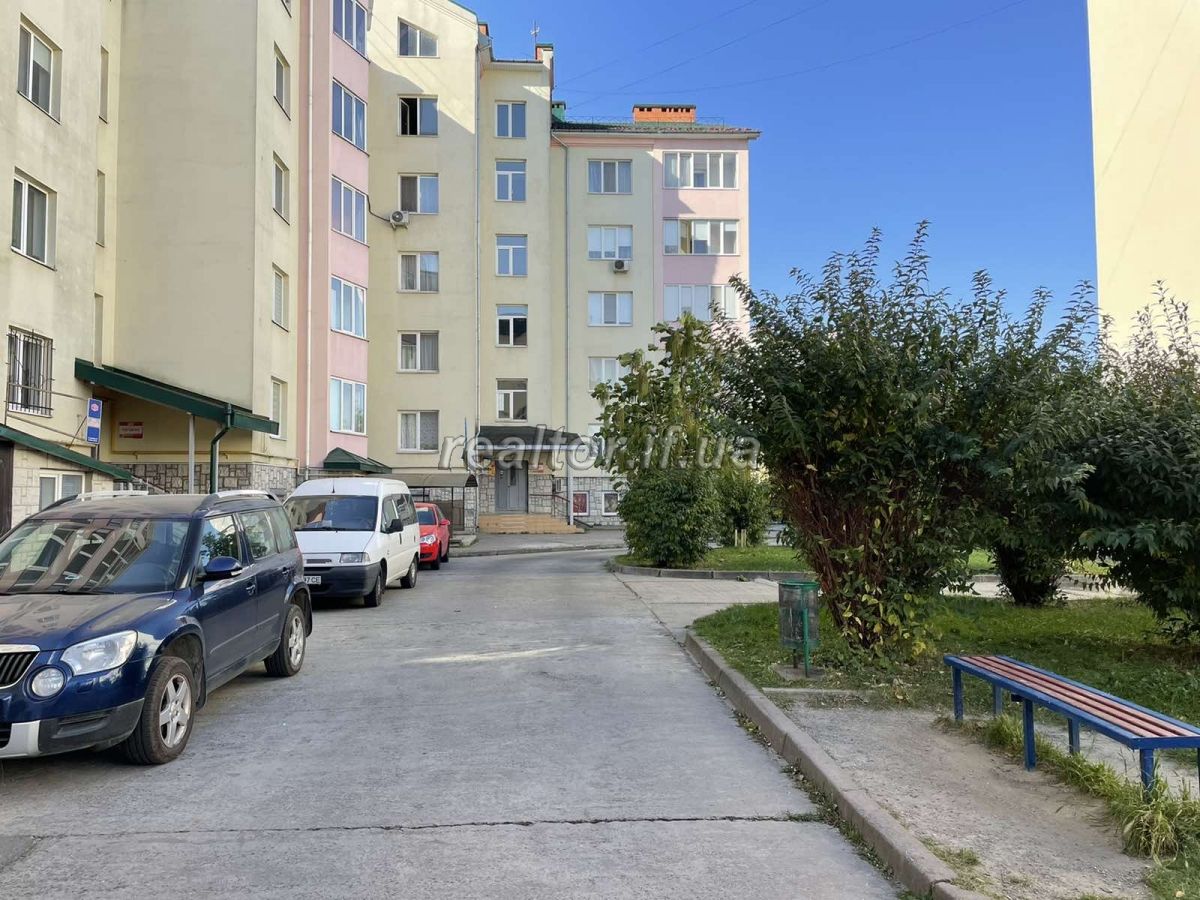 Elitna_dvorivneva_kvartyra_velykoyi_ploshchi_z_remontom_ta_meblyamy_v_mikroraioni_Pasichna_13919_2_1633691957.jpeg