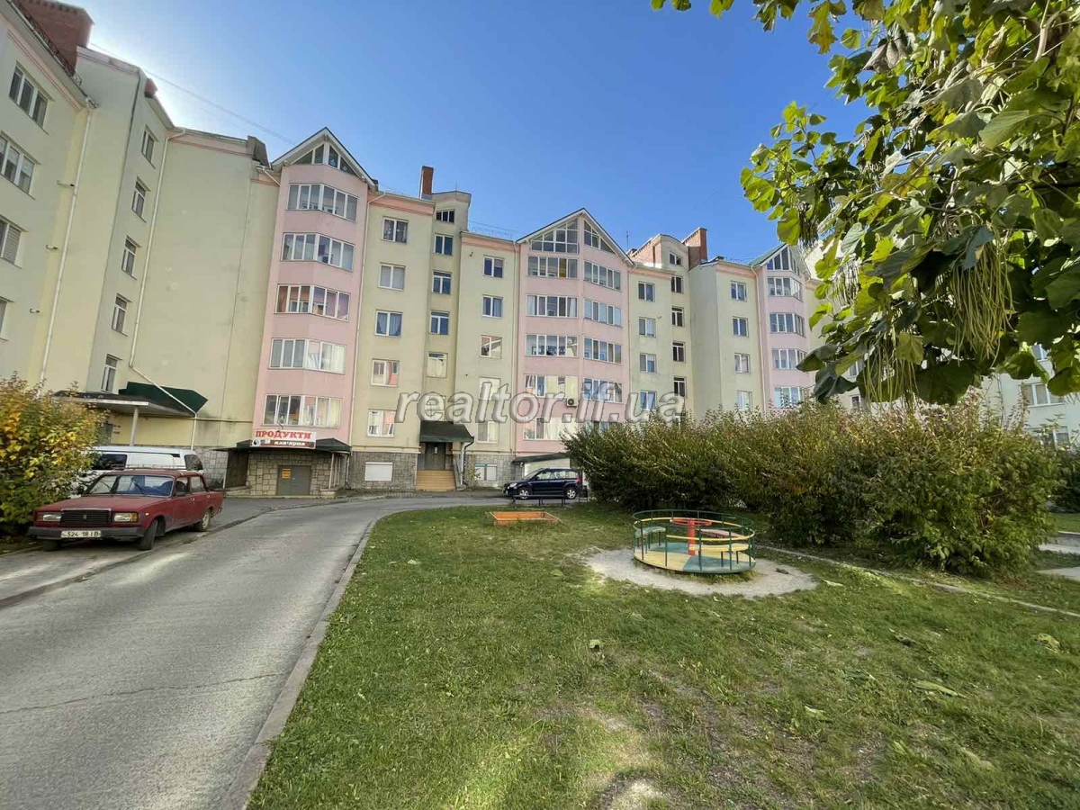 Elitna_dvorivneva_kvartyra_velykoyi_ploshchi_z_remontom_ta_meblyamy_v_mikroraioni_Pasichna_13919_5_1633691958.jpeg
