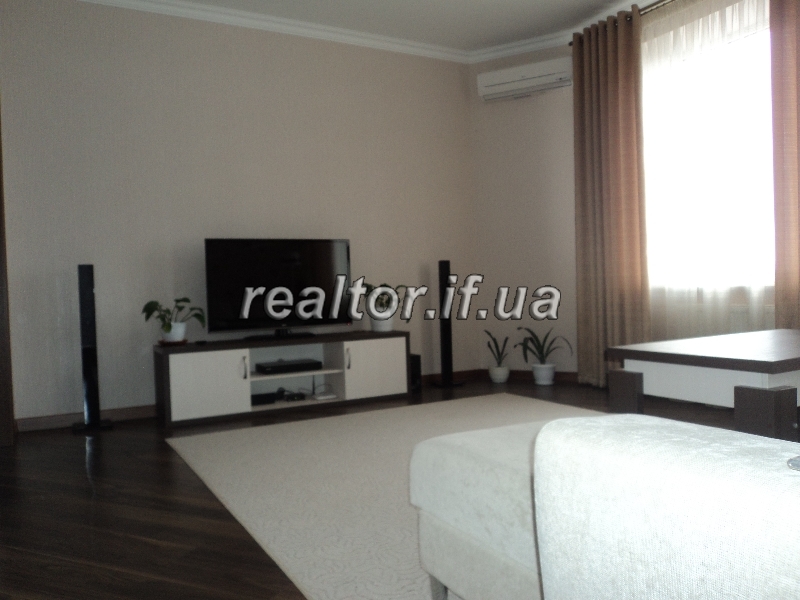 Elitna_kvartyra_v_tsentri_mista_z_dorohym_remontom_7903_2_1426866275.jpg