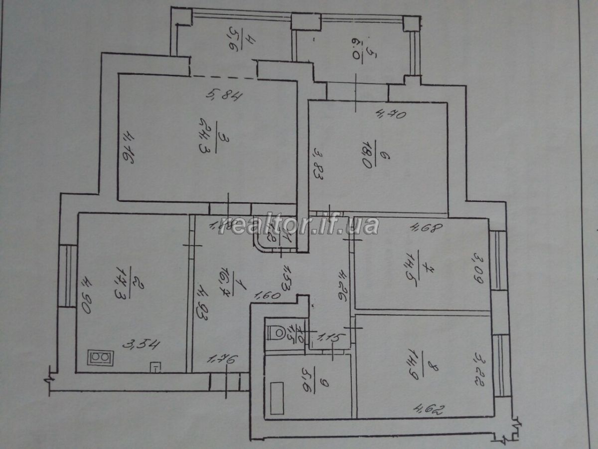 Elitna_kvartyra_velykoyi_ploshchi_z_khoroshym_yevroremontom_ta_meblyamy_nepodalik_vid_miskoho_ozera_13740_2_1568036882.jpg