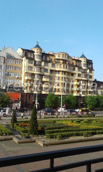 Elitna_prostora_i_svitla_kvartyra__v_samomu_sertsi_mista_po_vulytsi_Nezalezhnosti_Dokumenty_10694_2_1461585983.jpg