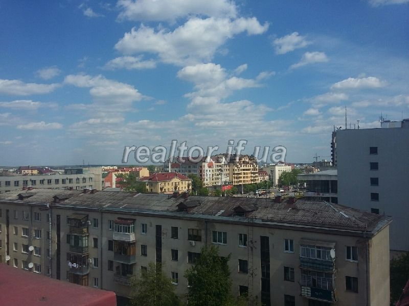 Elitna_prostora_i_svitla_kvartyra__v_samomu_sertsi_mista_po_vulytsi_Nezalezhnosti_Dokumenty_10694_4_1461585983.jpg