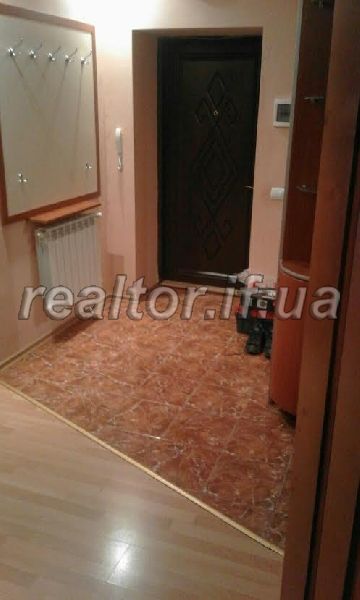 Harna_trykimnatna_kvartyra_v_novobudovi_v_tsentri_mista_na_vulytsi_Chornovola_9794_10_1463237436.jpg