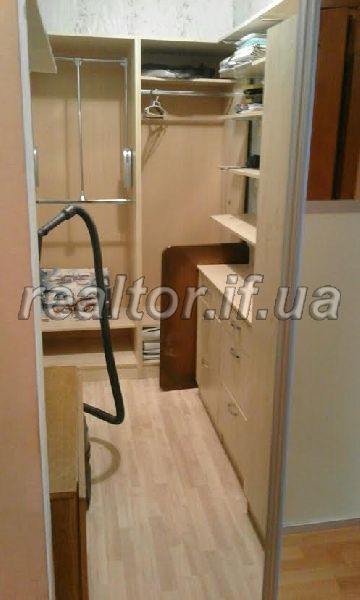 Harna_trykimnatna_kvartyra_v_novobudovi_v_tsentri_mista_na_vulytsi_Chornovola_9794_15_1463237436.jpg