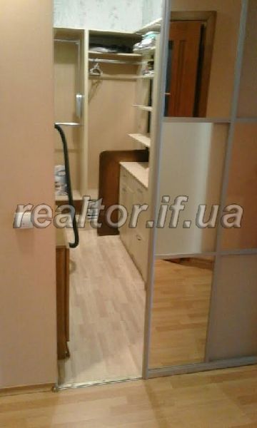 Harna_trykimnatna_kvartyra_v_novobudovi_v_tsentri_mista_na_vulytsi_Chornovola_9794_9_1463237436.jpg