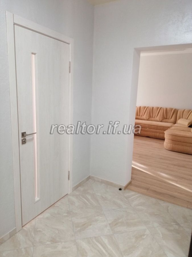 Komfortabelna_2_kimnatna_kvartyra_zi_zruchnym_roztashuvannyam_v_tsentri_mista_22963_6_1712039433.jpeg