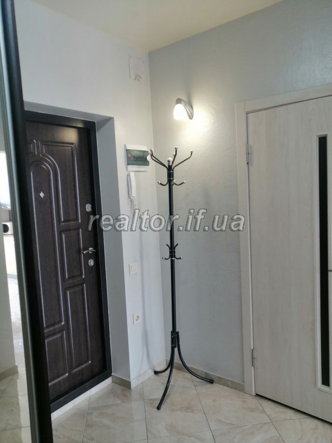 Komfortabelna_2_kimnatna_kvartyra_zi_zruchnym_roztashuvannyam_v_tsentri_mista_22963_8_1712039433.jpeg