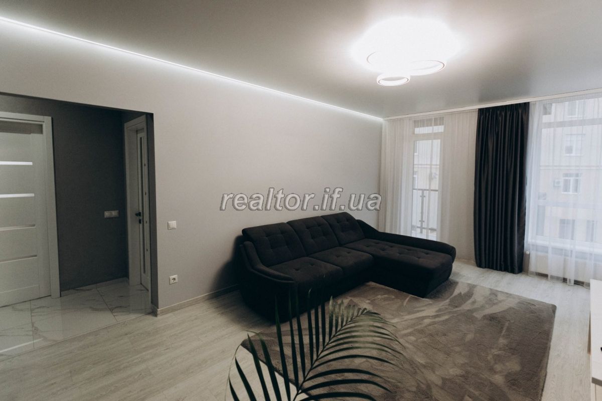 Komfortna_ta_rozkishna_2_kimnatna_kvartyra_premium_klasu_na_berezi_miskoho_ozera_22952_6_1734086708.jpeg