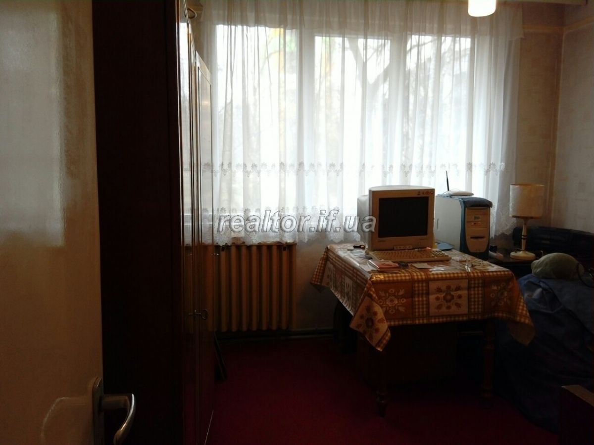 Kvartyra_v_cheskomu_budynku_z_indyvidualnym_opalennyam_po_vulytsi_Khimikiv_16176_10_1553586932.jpg