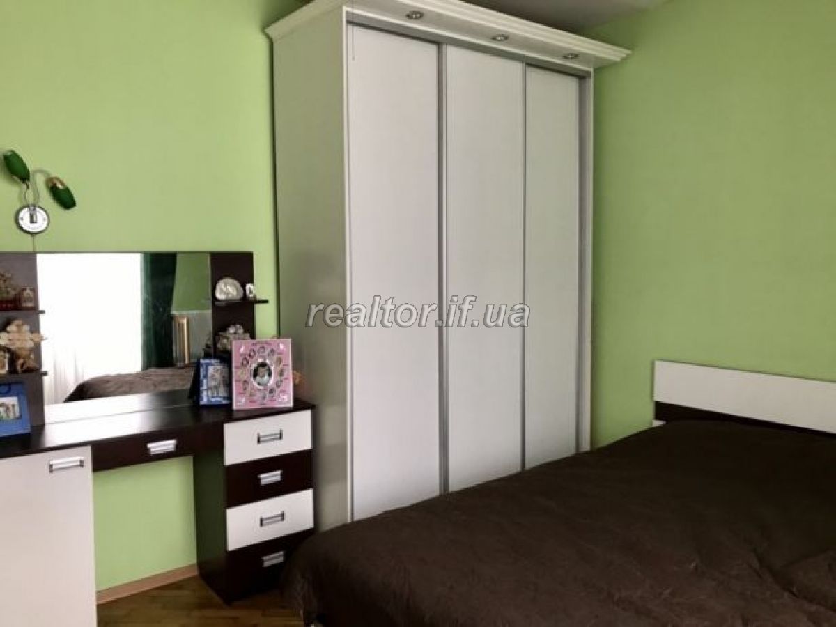 Kvartyra_v_novobudovi_z_khoroshym_remontom_ta_chastkovo_z_meblyamy_po_vulytsi_Symonenka_14786_4_1524830756.jpg