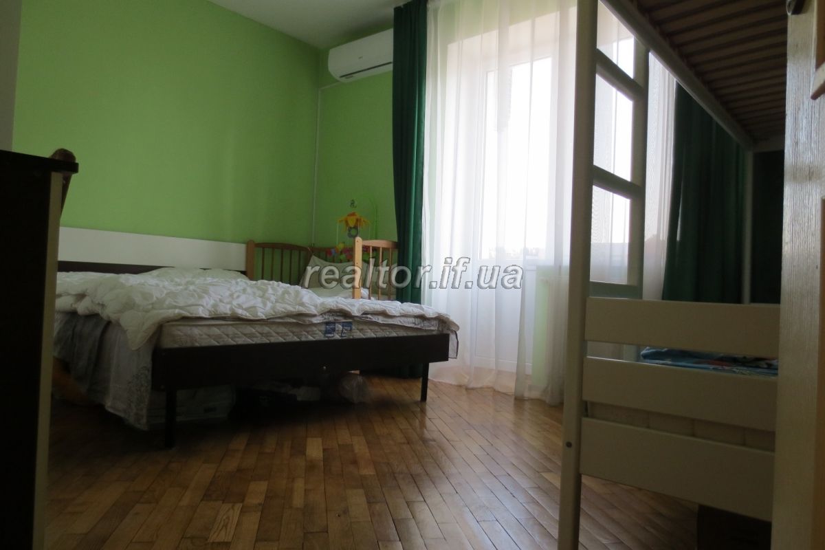 Kvartyra_v_novobudovi_z_khoroshym_remontom_ta_chastkovo_z_meblyamy_po_vulytsi_Symonenka_14786_6_1571757789.jpg
