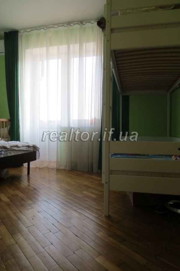 Kvartyra_v_novobudovi_z_khoroshym_remontom_ta_chastkovo_z_meblyamy_po_vulytsi_Symonenka_14786_7_1571757789.jpg