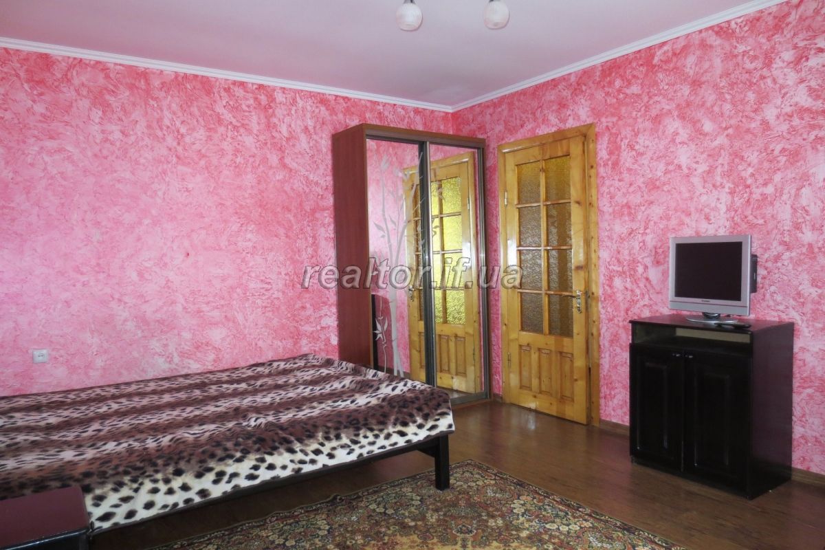Kvartyra_v_novomu_obzhytomu_budynku_z_remontom_ta_tekhnikoyi_po_vulytsi_Halytska_16126_9_1552995476.jpg