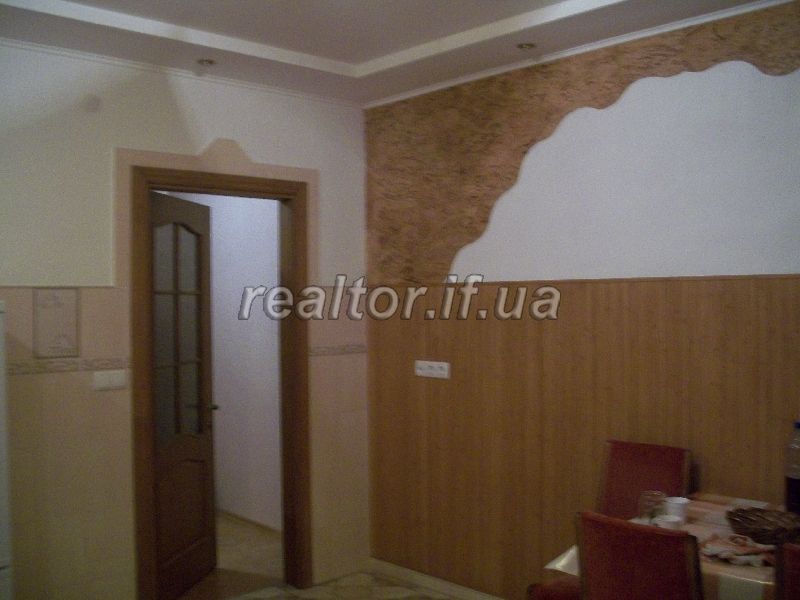 Kvartyra_v_samomu_tsentri_mista_na_vulytsi_Nezalezhnosti_bilya_hotelyu_Nadiya_9918_11_1455551175.jpg