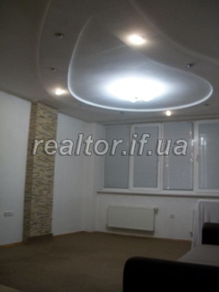 Kvartyra_v_samomu_tsentri_mista_na_vulytsi_Nezalezhnosti_bilya_hotelyu_Nadiya_9918_2_1455551170.jpg