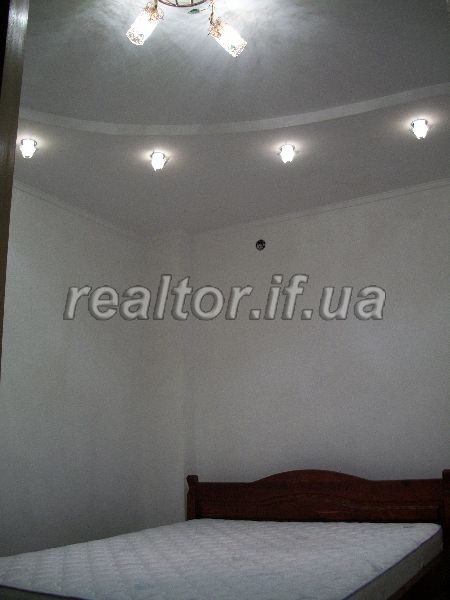 Kvartyra_v_samomu_tsentri_mista_na_vulytsi_Nezalezhnosti_bilya_hotelyu_Nadiya_9918_4_1455551171.jpg