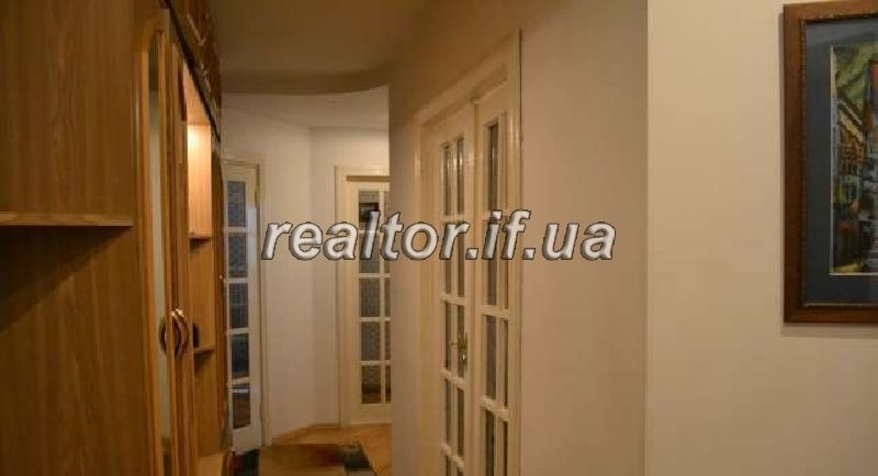 Kvartyra_v_tsentralnii_chastyni_mista_z_remontom_po_vulytsi_Pivdennyi_Bulvar_11439_9_1488463457.jpg