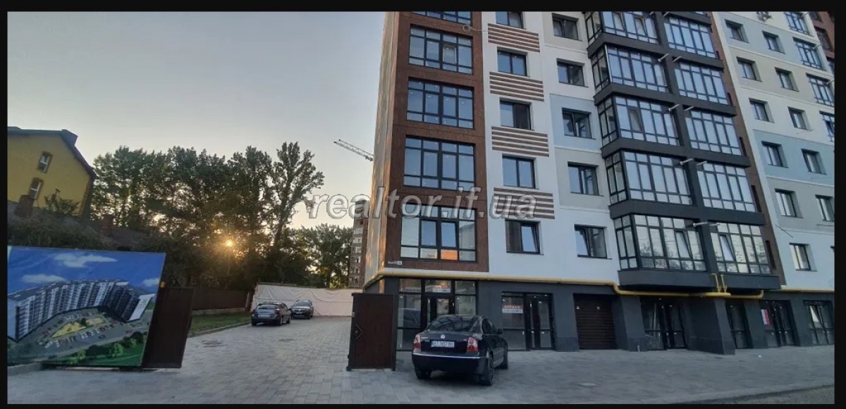 Kvartyra_v_tsentri_mista_na_serednomu_poversi_u_zdanii_novobudovi_18371_8_1598430004.jpg