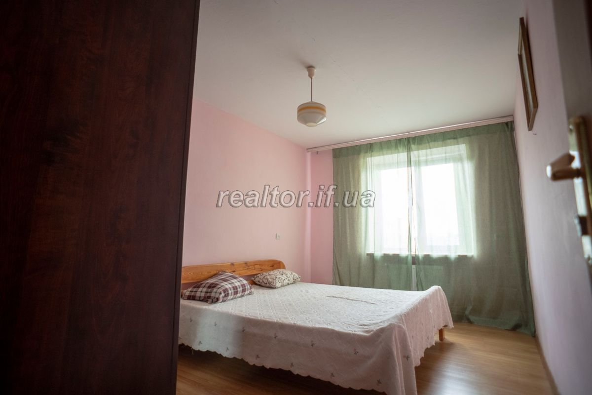 Kvartyra_z_harnym_planuvannyam_ta_indyvidualnym_opalennyam_po_vulytsi_Khimikiv_15280_3_1536314964.jpg