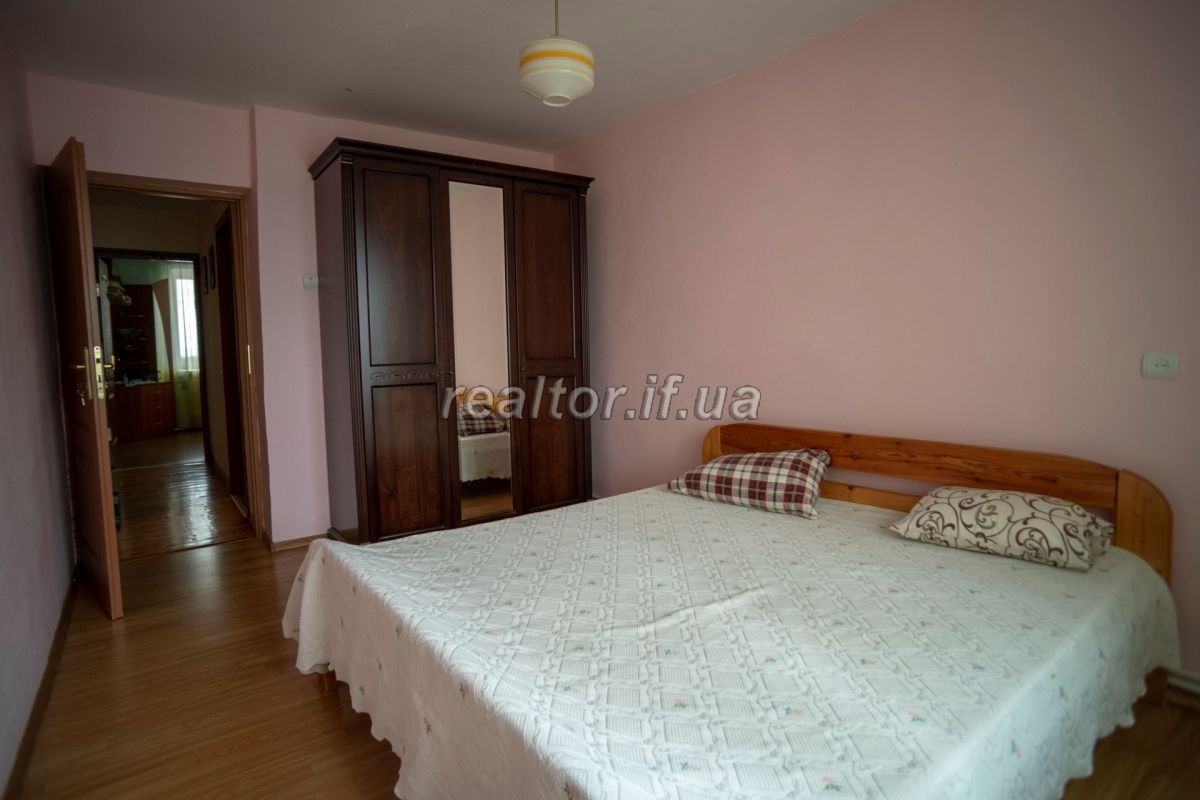 Kvartyra_z_harnym_planuvannyam_ta_indyvidualnym_opalennyam_po_vulytsi_Khimikiv_15280_5_1536314965.jpg