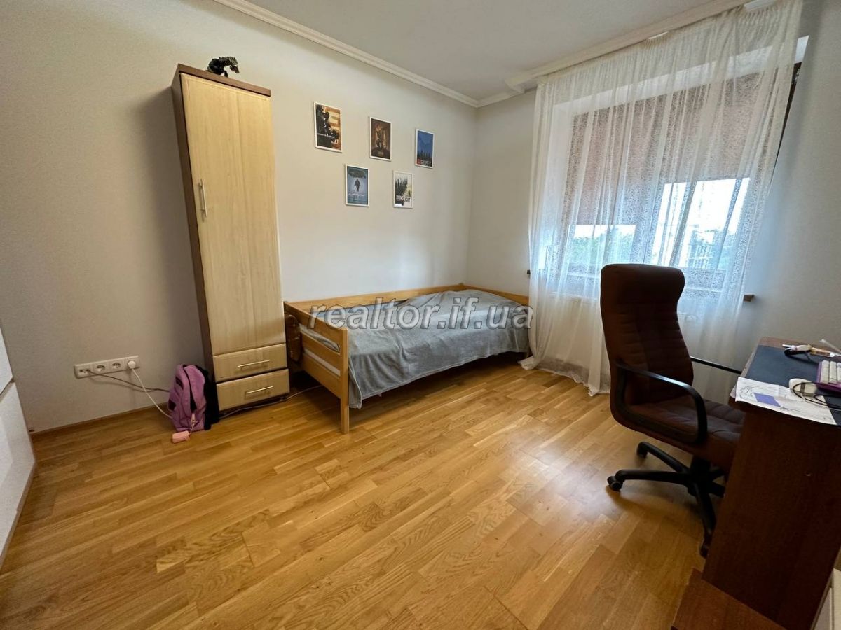 Kvartyra_z_remontom_ta_harazhem_v_tsentri_mista_po_vulytsi_Shukhevychiv_15818_2_1689165340.jpeg