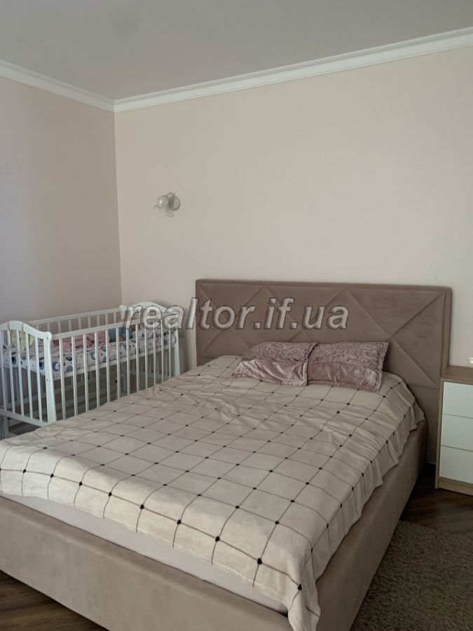 Kvartyra_z_remontom_ta_meblyamy_v_novomu_budynku_po_vulytsi_Symonenka_12036_2_1674230727.jpeg