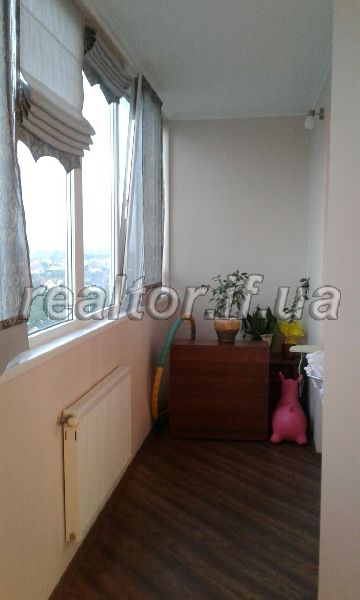 Kvartyra_z_remontom_ta_meblyamy_v_novomu_budynku_po_vulytsi_Symonenka_12036_4_1479743108.jpg