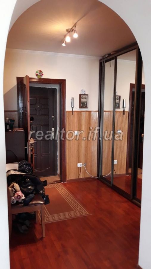 Kvartyra_z_remontom_ta_meblyamy_v_obzhytomu_budynku_po_vulytsi_Fedkovycha_16348_6_1557836566.jpg