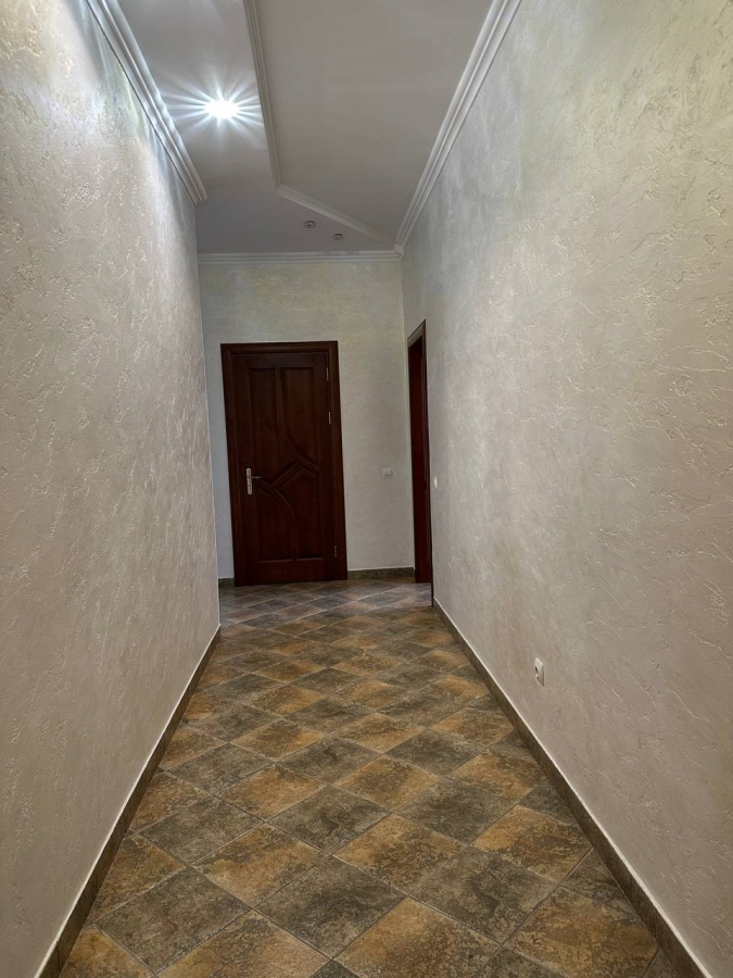 Kvartyra_z_remontom_v_obzhytii_novobudovi_yaka_mezhuye_z_parkom_Shevchenka_23986_12_1755244667.jpeg
