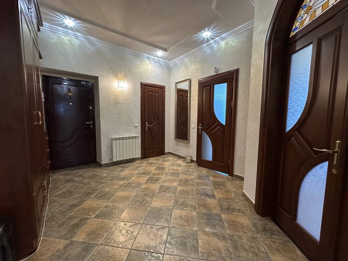 Kvartyra_z_remontom_v_obzhytii_novobudovi_yaka_mezhuye_z_parkom_Shevchenka_23986_14_1755244672.jpeg