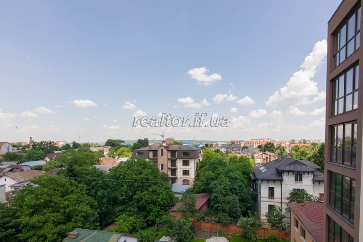 Kvartyry_v_elitnomu_budynku_v_tsentri_mista_16551_6_1560943995.jpg