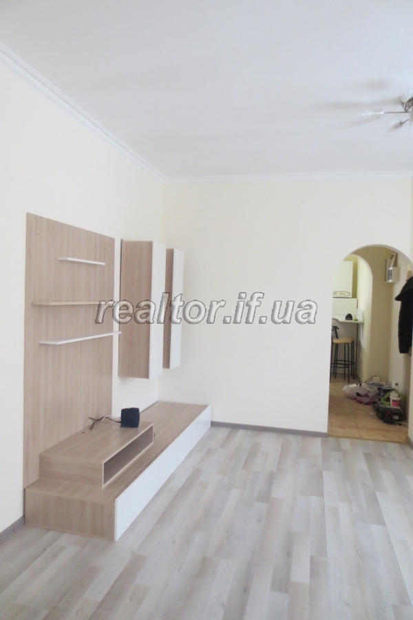 Napivosobnyak_v_Ivano_Frankivsku_2857_4_1545743137.jpg