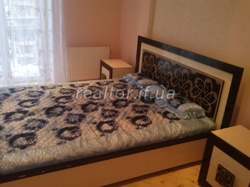 Orenda_3-kh_kimnatnoyi_kvartyry_de_ishche_nikhto_ne_zhyv_vul_Konovaltsya_7463_5_1420831717.jpg