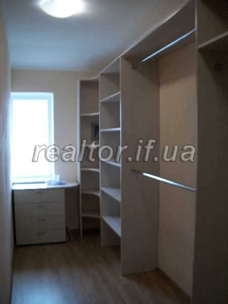 Orenda_3-okh_kimnatnoyi_kvartyry_dlya_poryadnykh_lyudei_na_dovhotryvalyi_termin_7839_6_1426170994.jpg