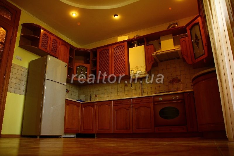 Orenda_Elitnoyi_kvartyry_v_Ivano-Frankivsku_Orenda_kvartyr_v_novobudovi_4606_7_1371045952.jpg