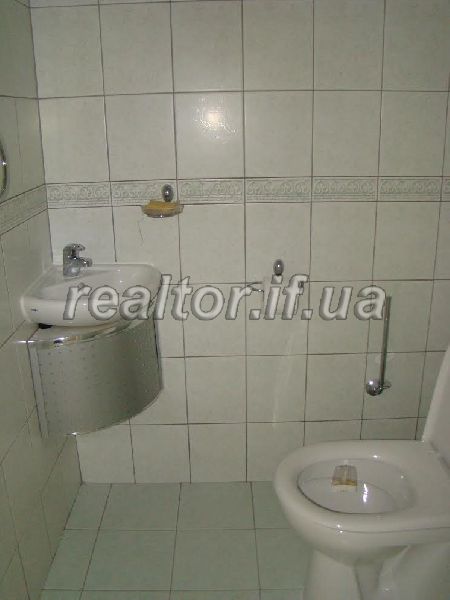 Orenda_elitnoho_osobnyaka_v_misti_Ivano-Frankivsk_9072_13_1448447012.jpg