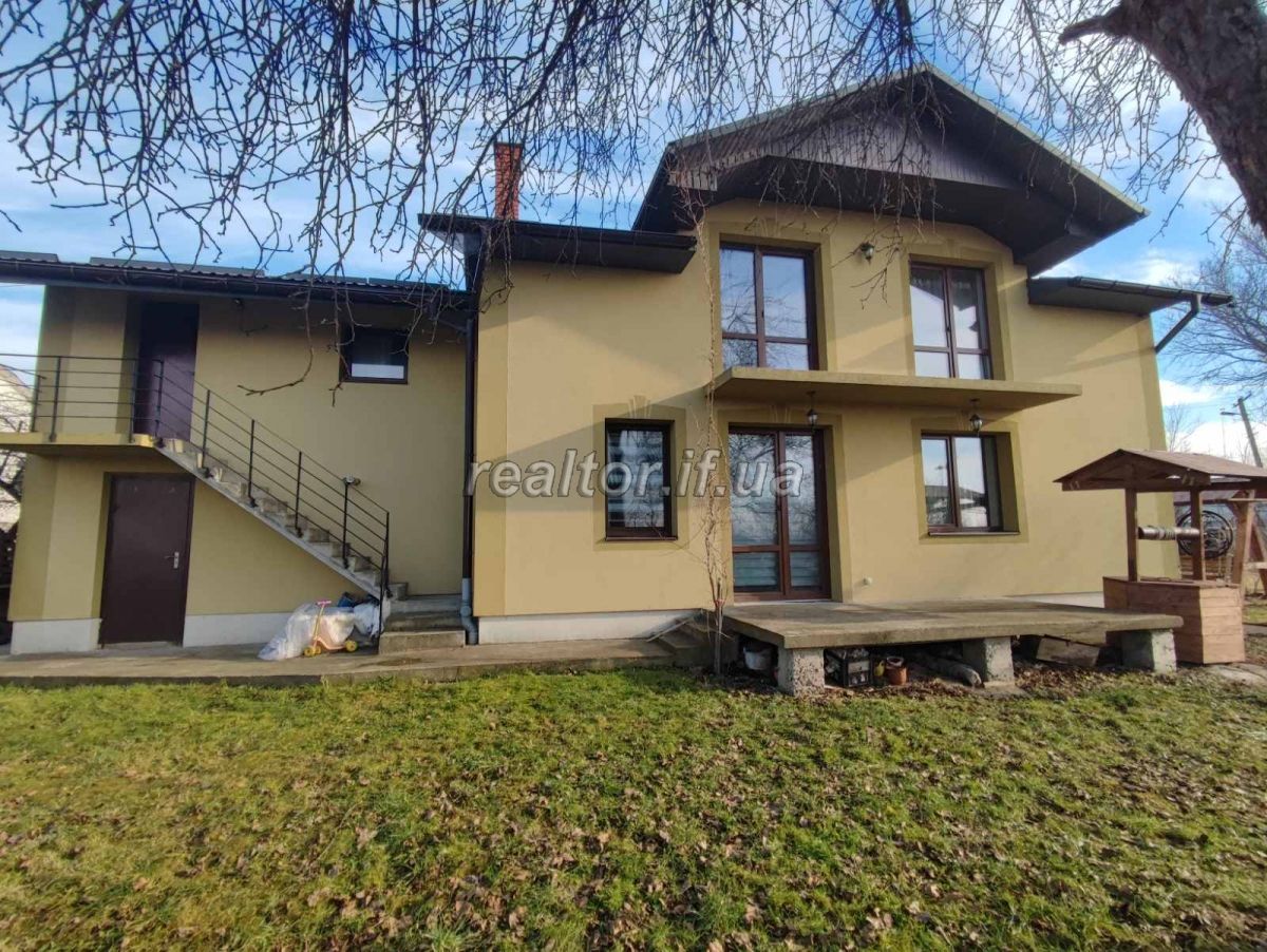 Orenda_harnoho_budynku_z_harazhem_poruch_Ivano_Frankivska_22874_0_1707842056.jpeg