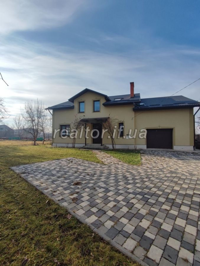 Orenda_harnoho_budynku_z_harazhem_poruch_Ivano_Frankivska_22874_21_1707842060.jpeg