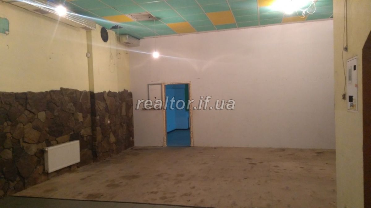 Orenda_komertsiinoyi_nerukhomosti_u_mIvano-Frankivsku_1_poverkh_vul_Vovchynetska_12361_0_1695214194.jpeg