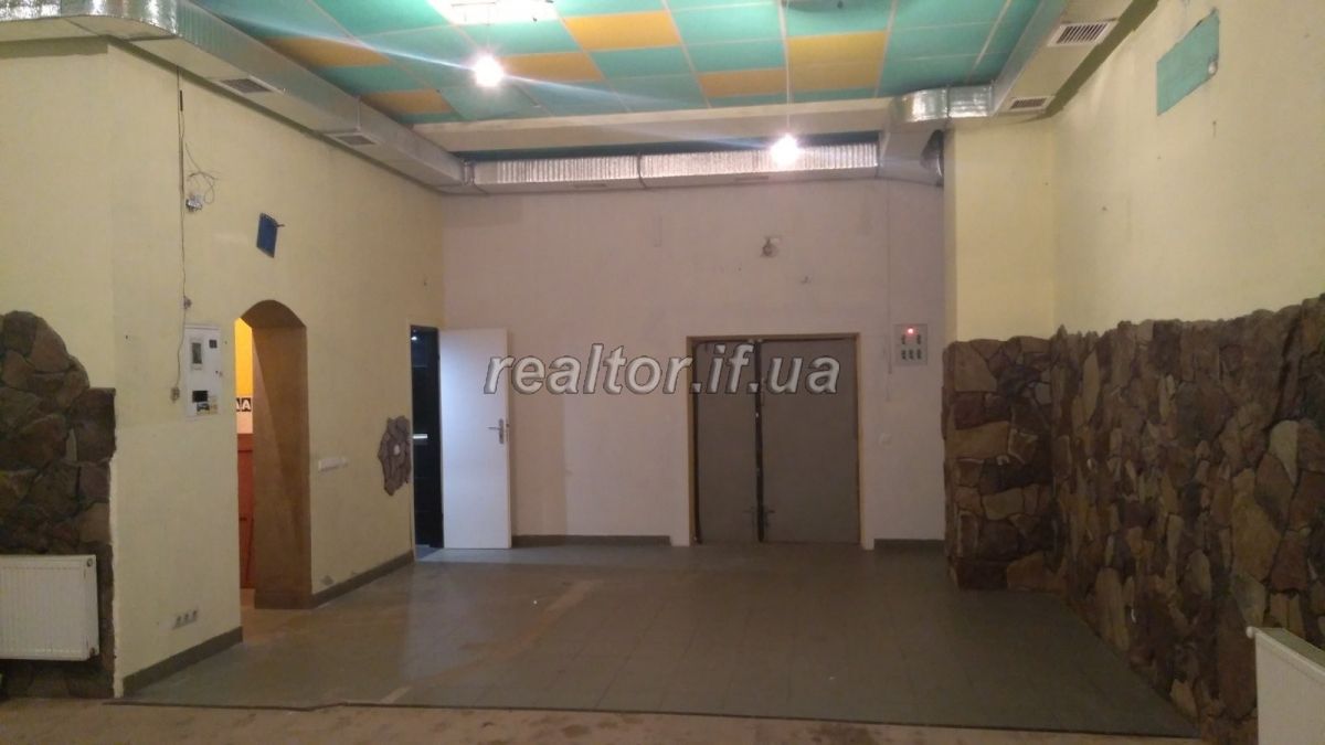 Orenda_komertsiinoyi_nerukhomosti_u_mIvano-Frankivsku_1_poverkh_vul_Vovchynetska_12361_12_1695214195.jpeg
