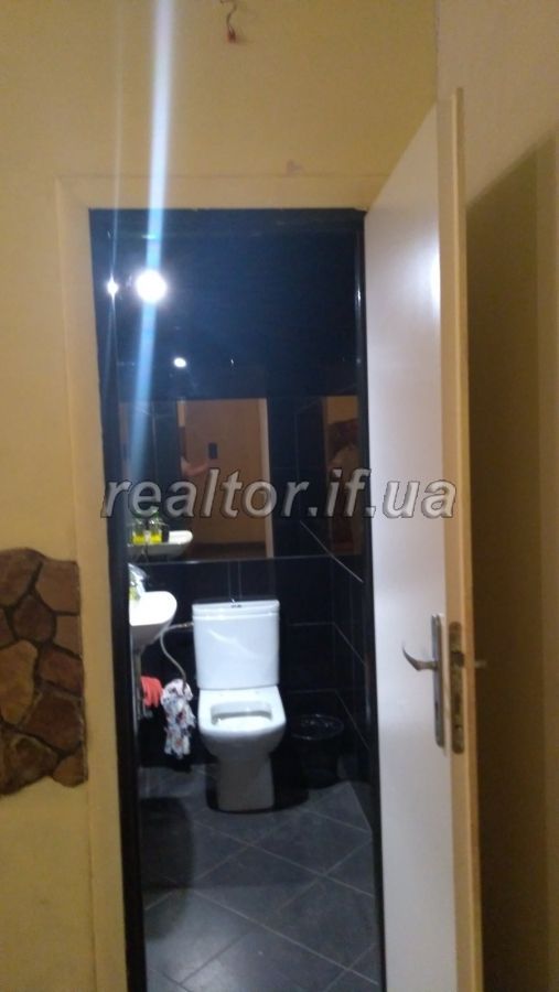Orenda_komertsiinoyi_nerukhomosti_u_mIvano-Frankivsku_1_poverkh_vul_Vovchynetska_12361_6_1695214195.jpeg