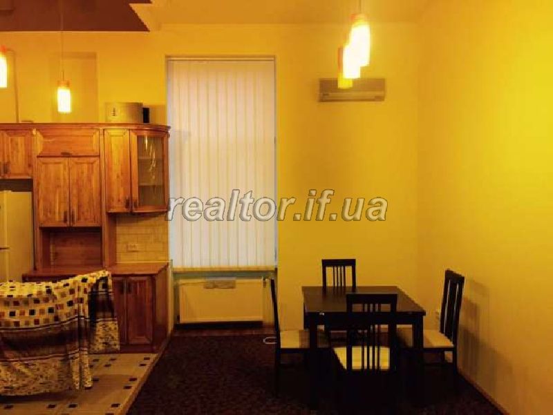 Orenda_kvartyry_v_tsentri_mista_bilya_fontanu_10325_13_1460985001.jpg