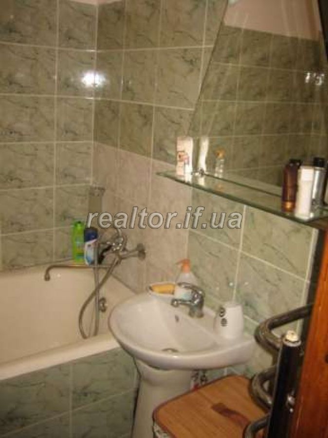 Orenda_kvartyry_z_yevroremontom_na_vulytsi_Symonenka_6953_9_1508762540.jpg