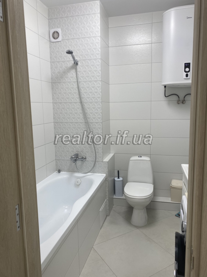 Orenda_novoyi_kvartyry_poruch_ozera_ZhK_Mankhetyn_22614_7_1693930028.jpeg