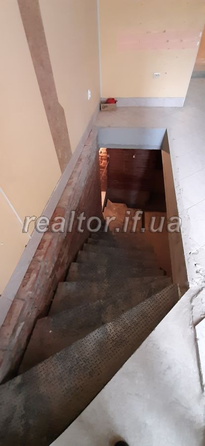 Orenda_prymishchennya_bilya_miskoyi_Ratushi_19360_1_1612298788.jpeg
