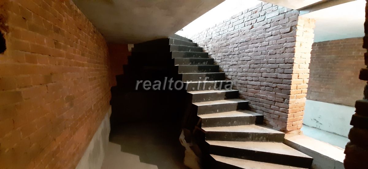 Orenda_prymishchennya_bilya_miskoyi_Ratushi_19360_5_1612298789.jpeg
